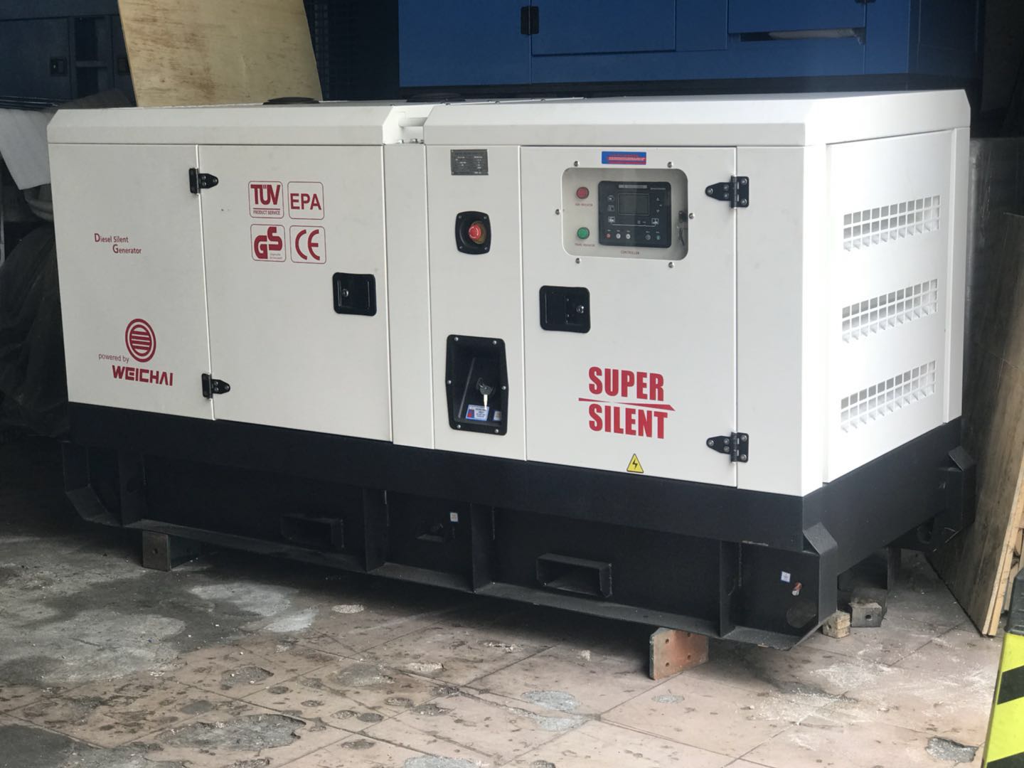 30KW潍柴系列低噪音型柴油发电机组