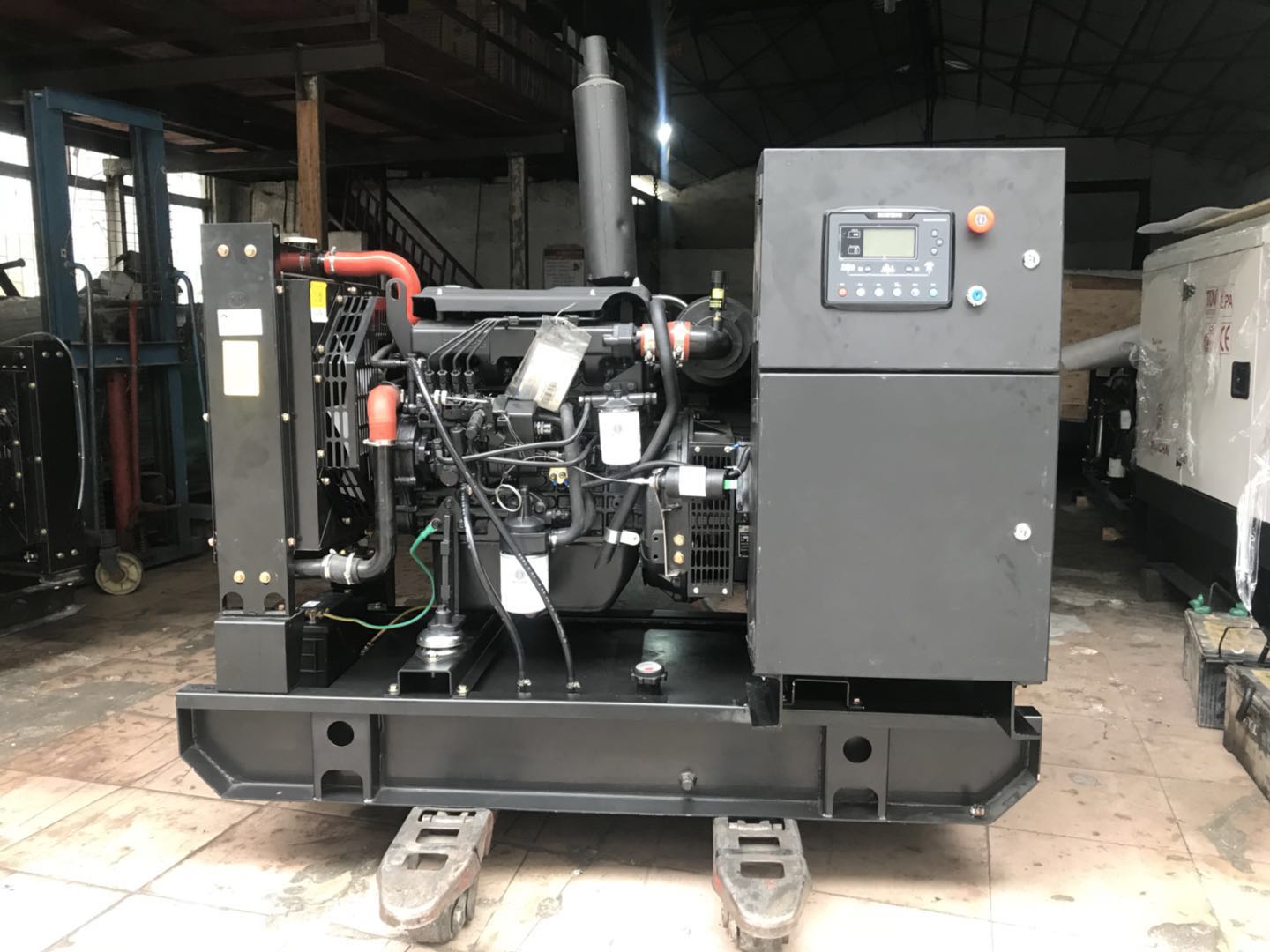 潍柴系列100KW小型柴油发电机组 低噪音 开架 发电机 ATS智能四保护系统